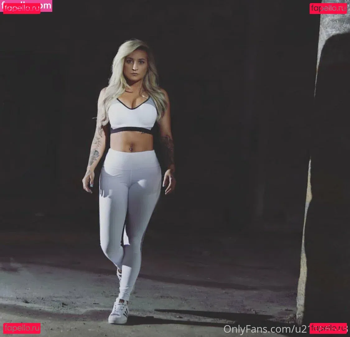 Sunny Bunnnie Onlyfans Photo Gallery 