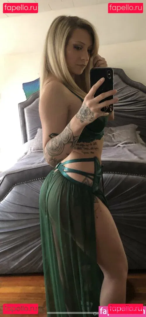 Sunny Bunnnie Onlyfans Photo Gallery 