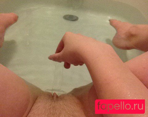 melvniely Nude Onlyfans Photo 9