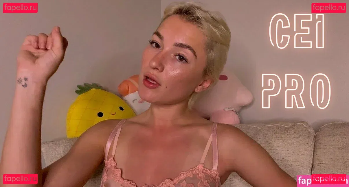 realpollypocket Onlyfans Photo Gallery 