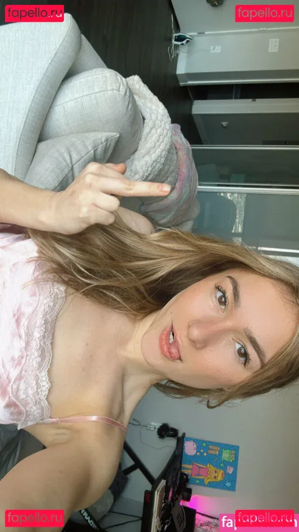 realpollypocket Onlyfans Photo Gallery 