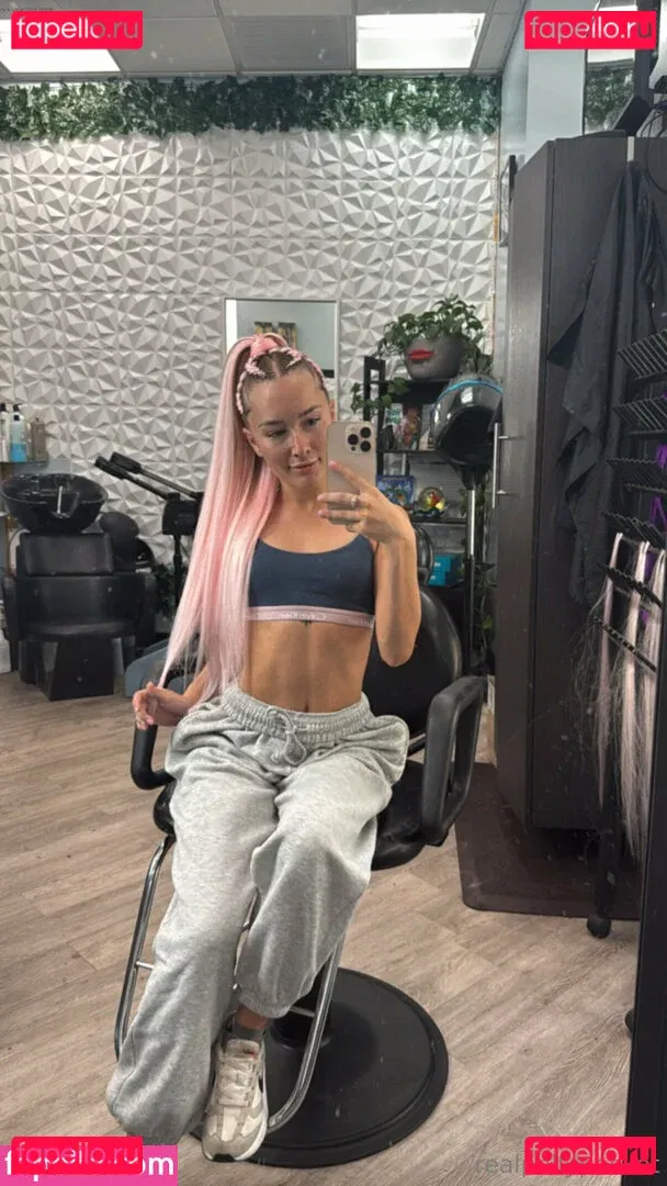 realpollypocket Onlyfans Photo Gallery 