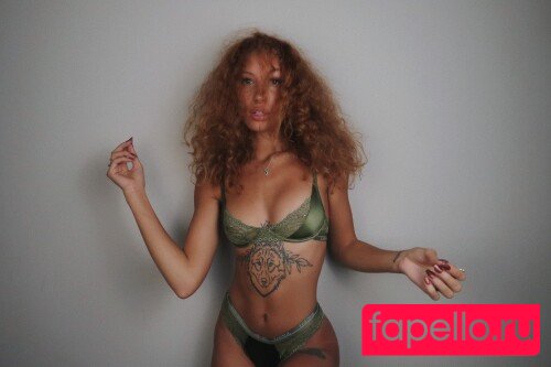 Malia Hope Nude Onlyfans Photo 22
