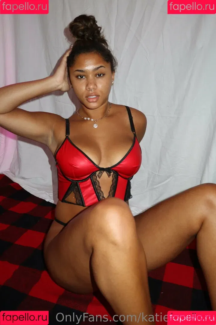 katieswrdvip Onlyfans Photo Gallery 