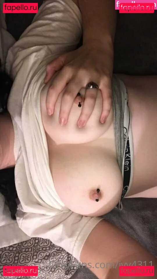 ivy4311 Onlyfans Photo Gallery 