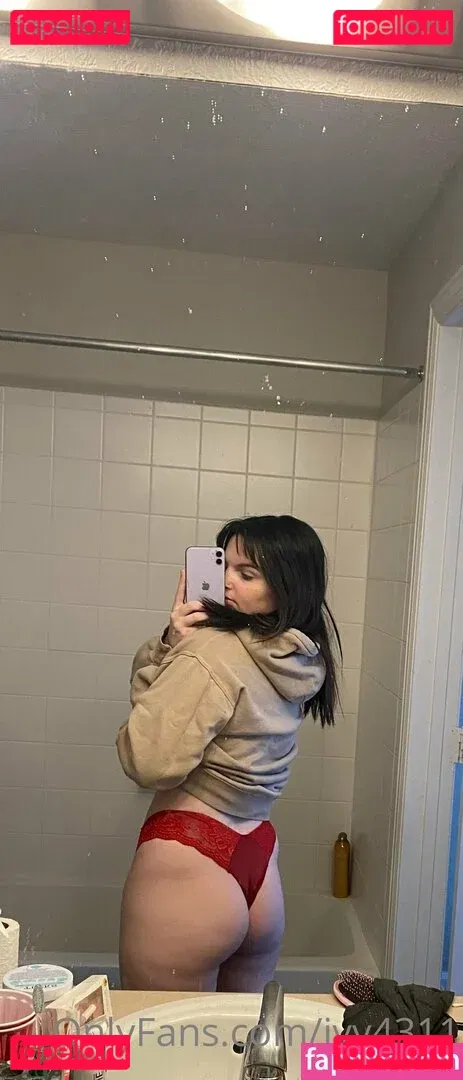 ivy4311 Onlyfans Photo Gallery 