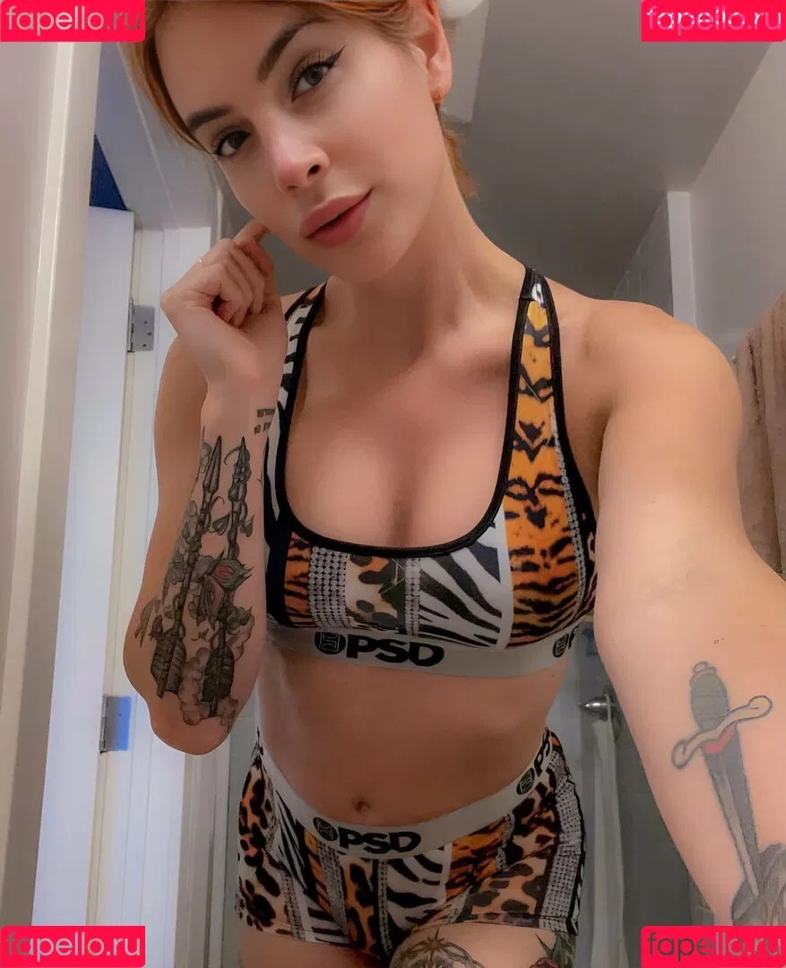 janieblade Onlyfans Photo Gallery 
