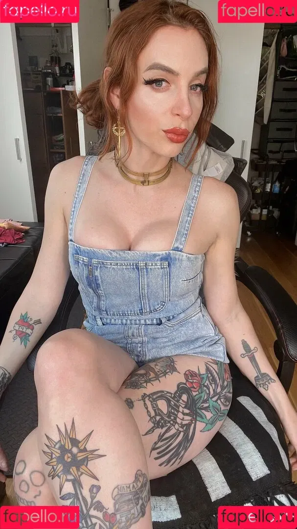 janieblade Onlyfans Photo Gallery 