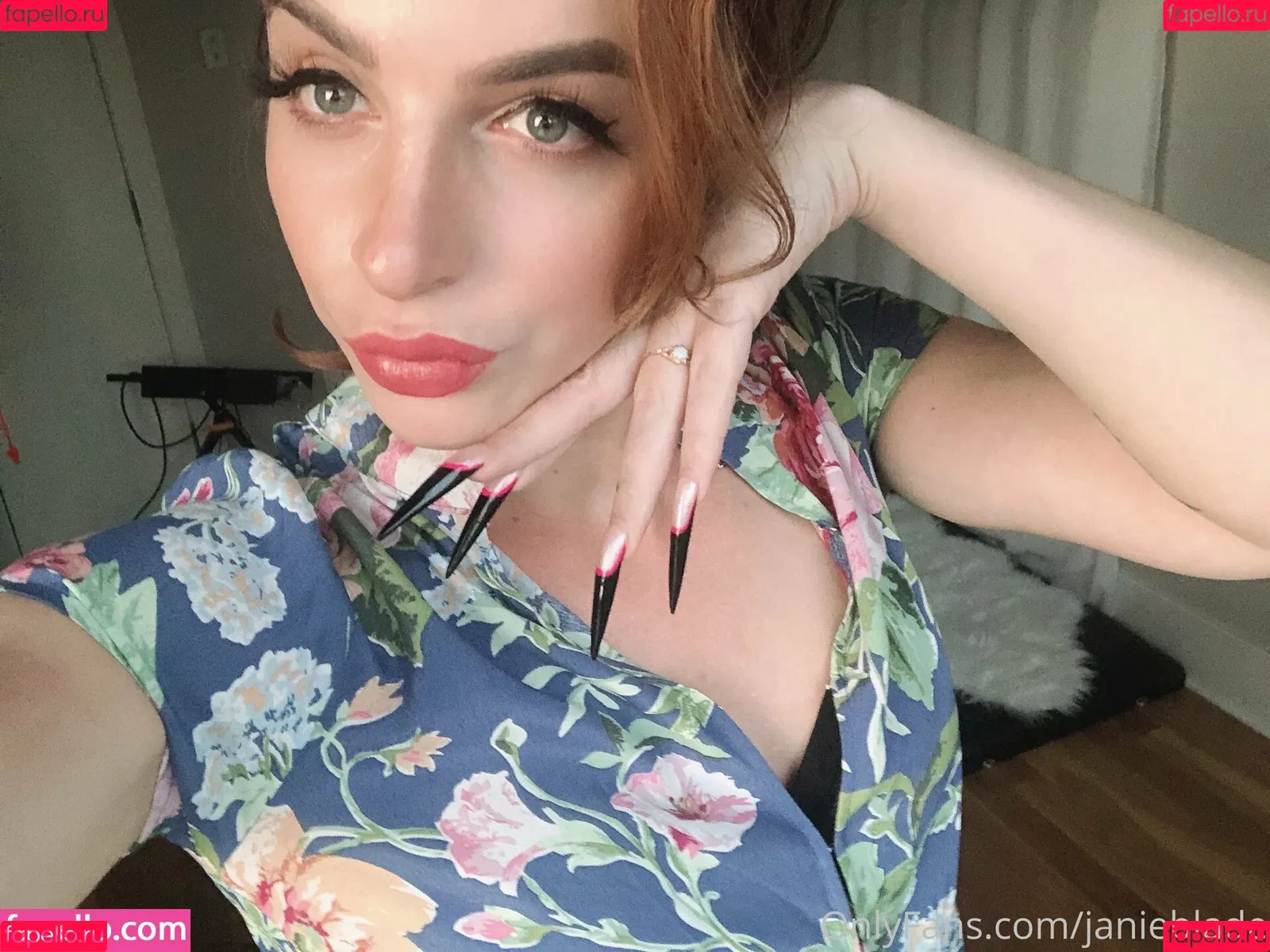 janieblade Onlyfans Photo Gallery 