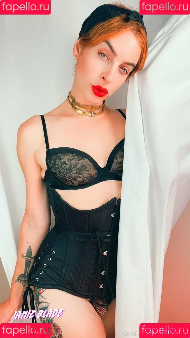 janieblade Onlyfans Photo Gallery 