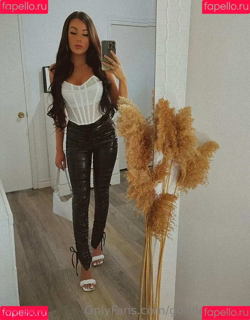 goddess-kara Onlyfans Photo Gallery 