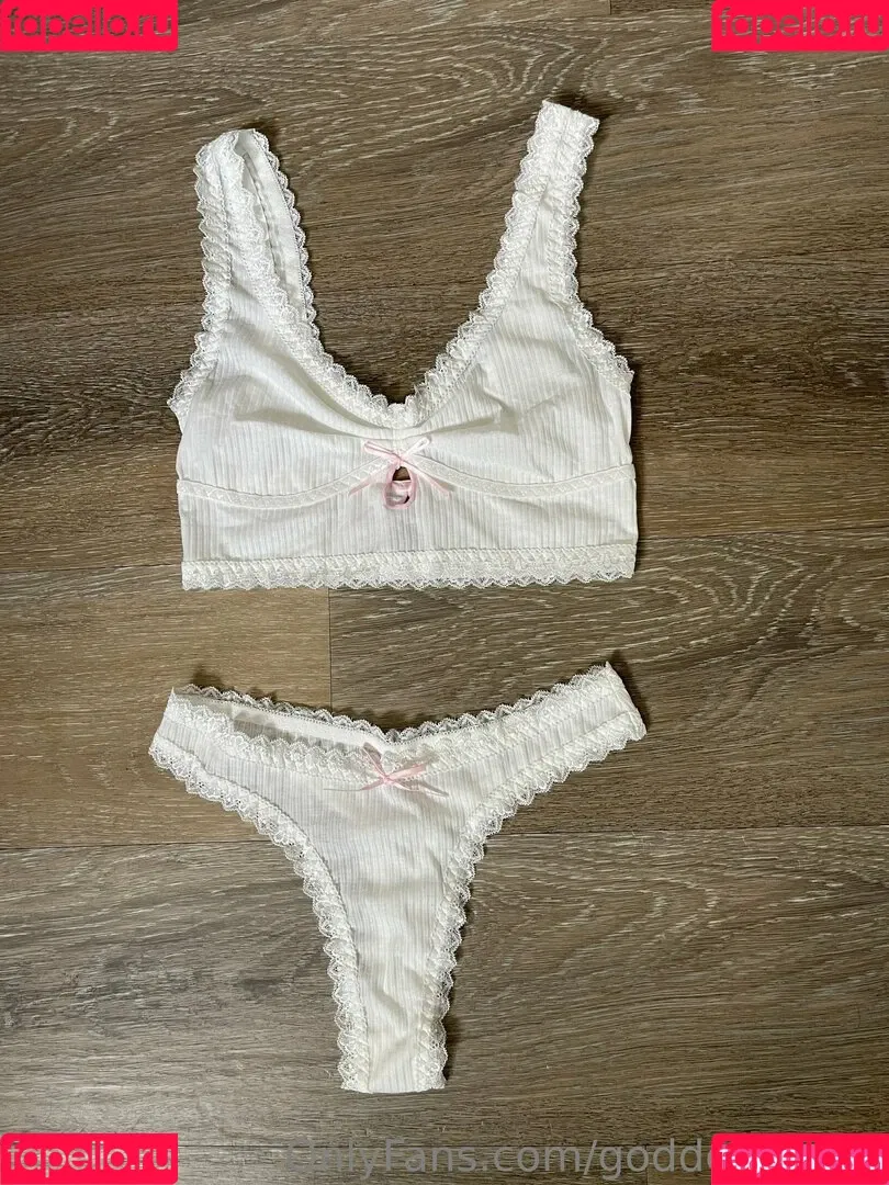 goddess-kara Onlyfans Photo Gallery 