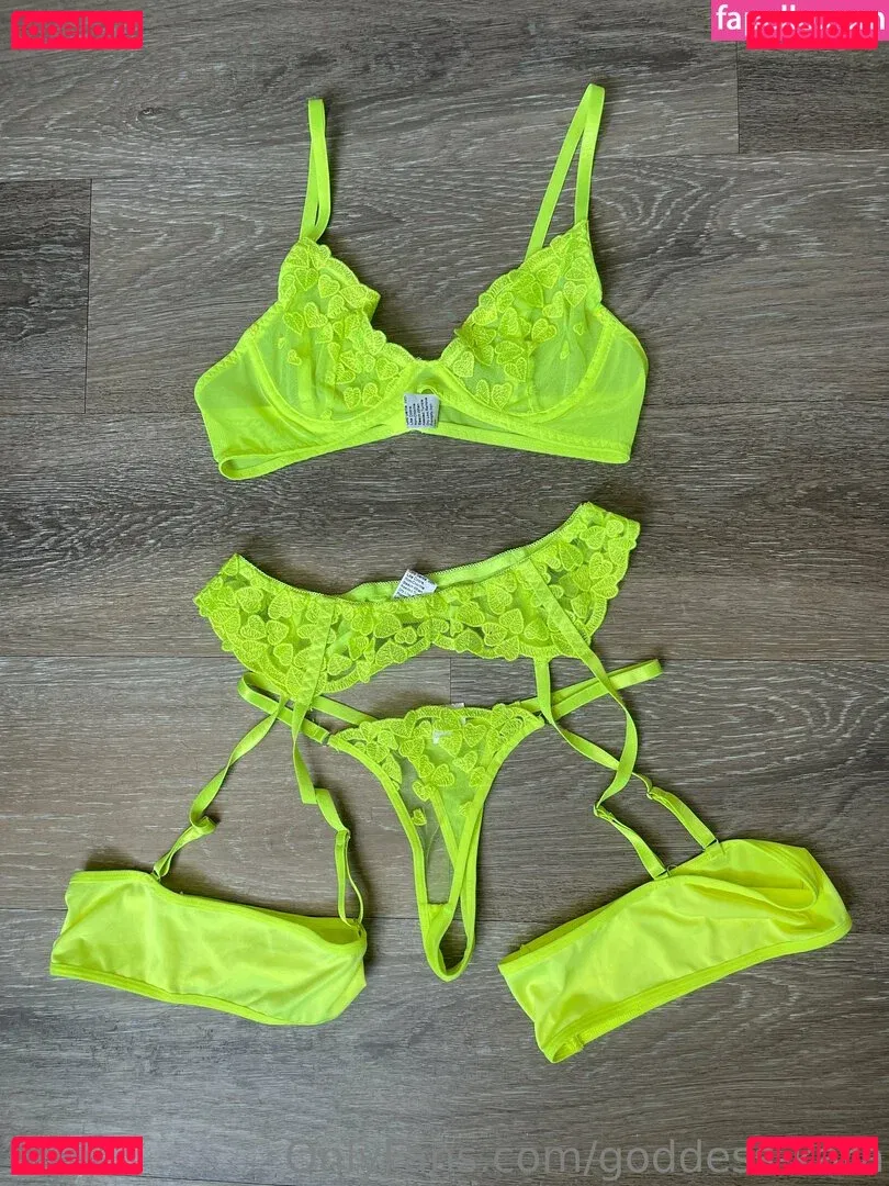 goddess-kara Onlyfans Photo Gallery 