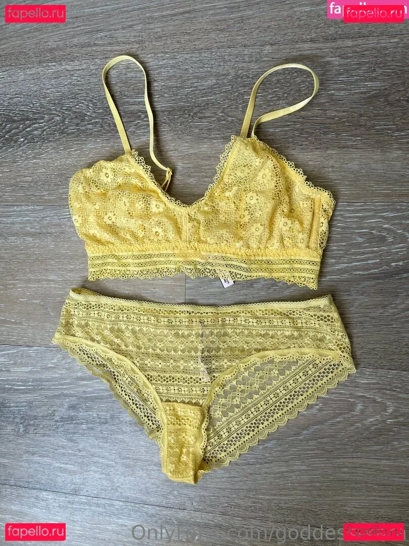 goddess-kara Onlyfans Photo Gallery 