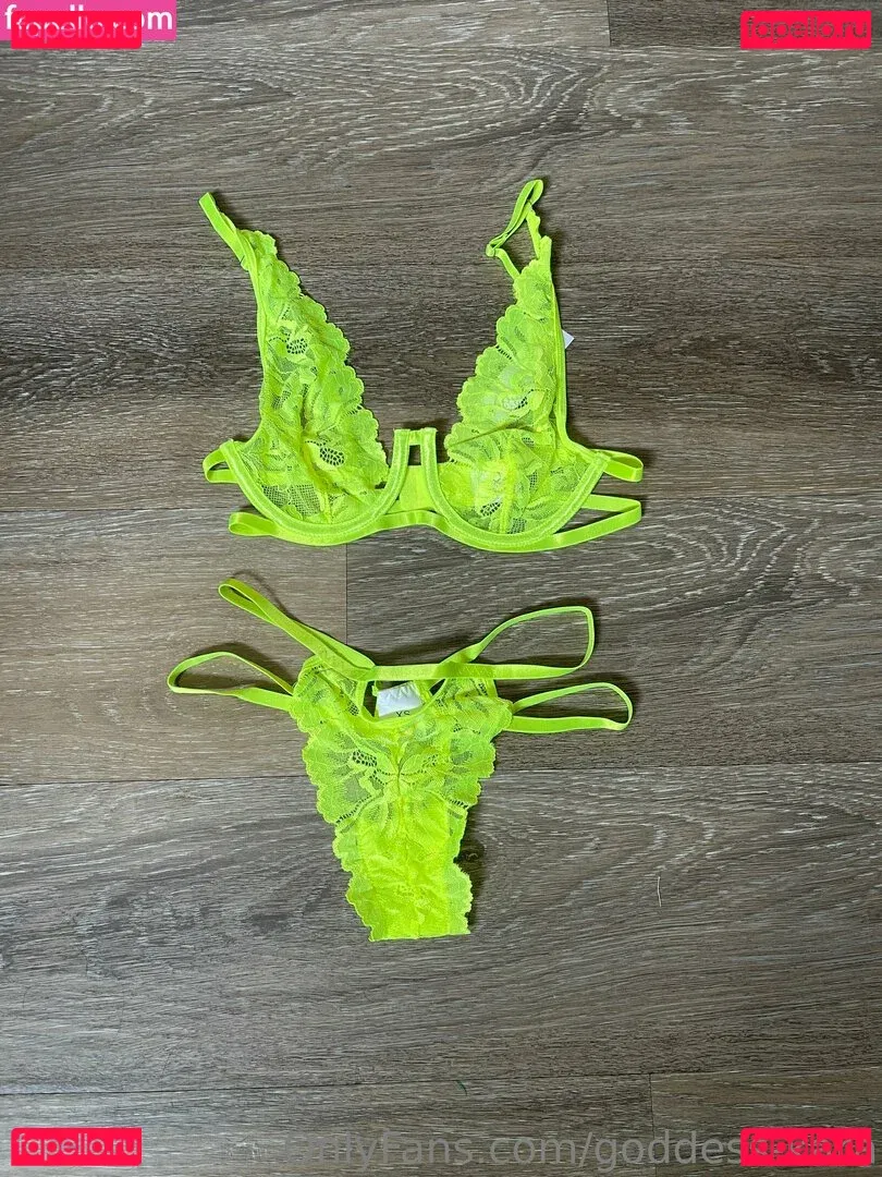 goddess-kara Onlyfans Photo Gallery 