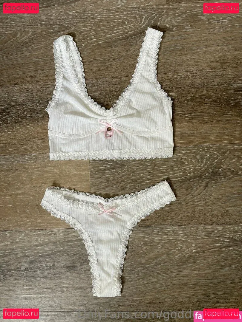 goddess-kara Onlyfans Photo Gallery 