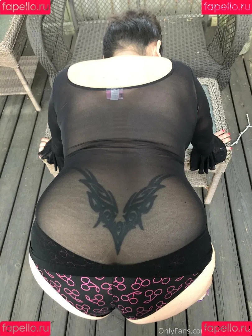 slinkydrinks Onlyfans Photo Gallery 