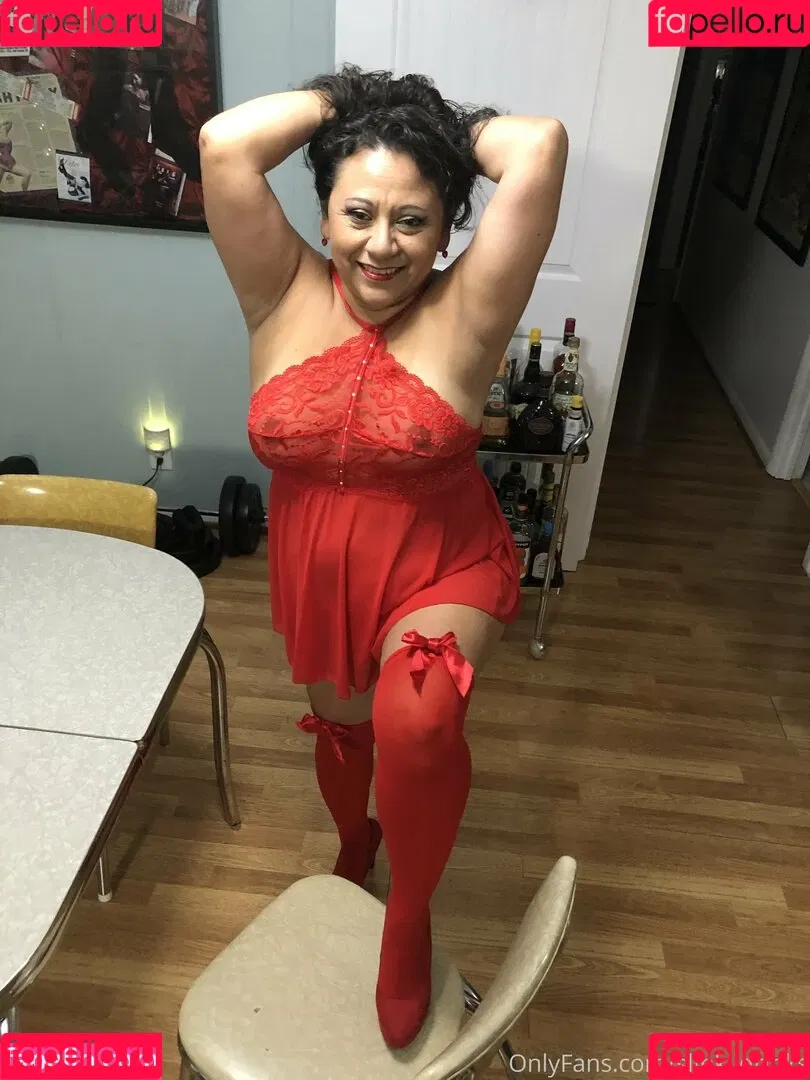 slinkydrinks Onlyfans Photo Gallery 