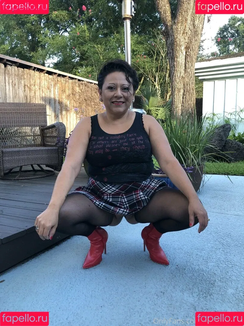 slinkydrinks Onlyfans Photo Gallery 