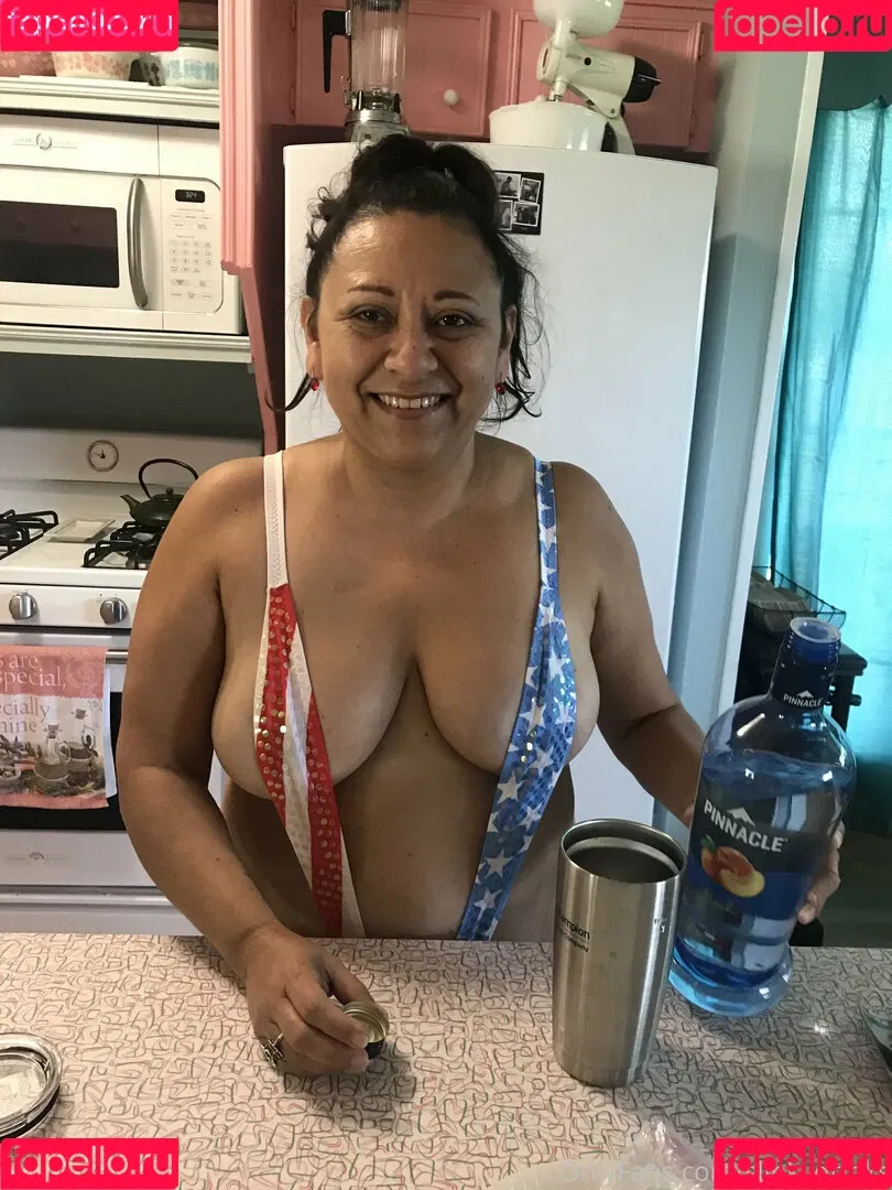 slinkydrinks Onlyfans Photo Gallery 
