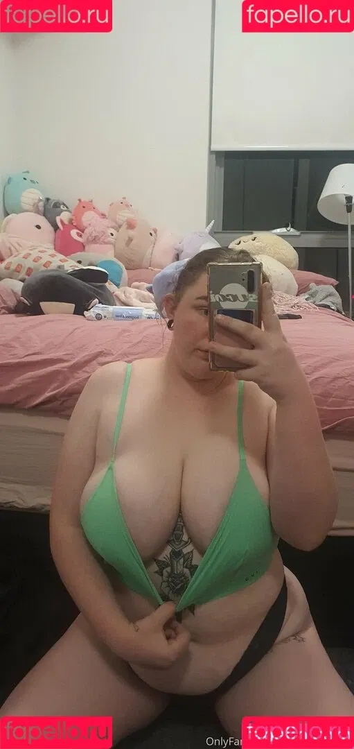 bigtittybitchh2 Onlyfans Photo Gallery 