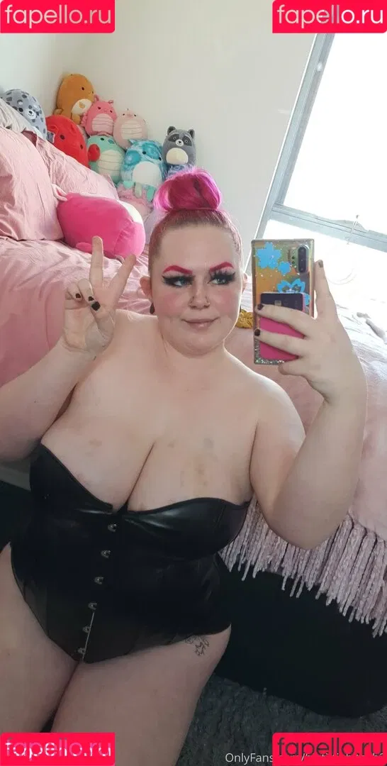 bigtittybitchh2 Onlyfans Photo Gallery 