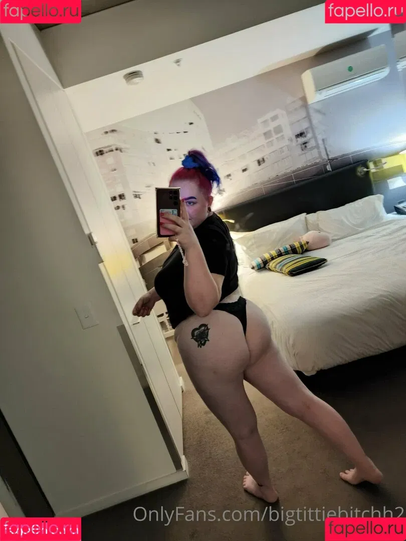 bigtittybitchh2 Onlyfans Photo Gallery 