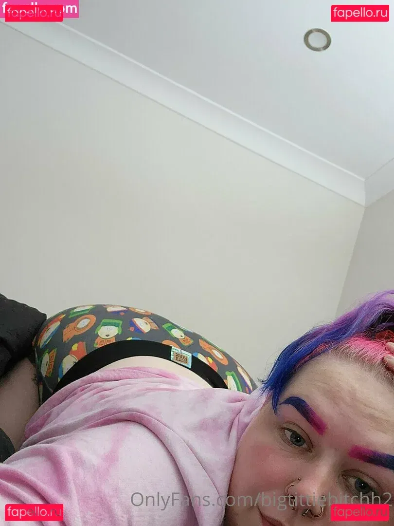 bigtittybitchh2 Onlyfans Photo Gallery 