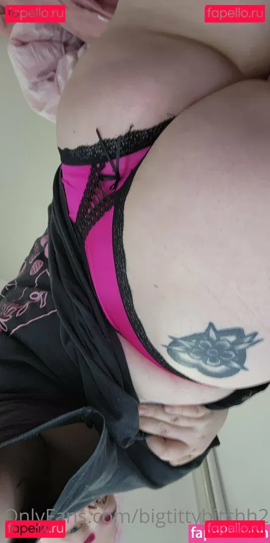 bigtittybitchh2 Onlyfans Photo Gallery 
