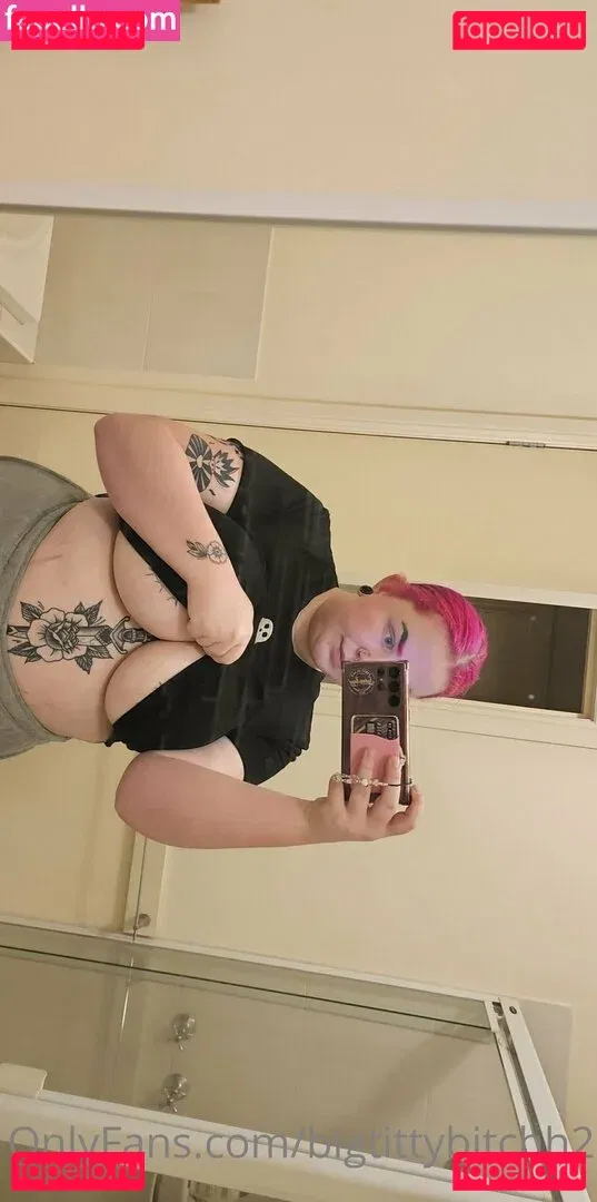 bigtittybitchh2 Onlyfans Photo Gallery 