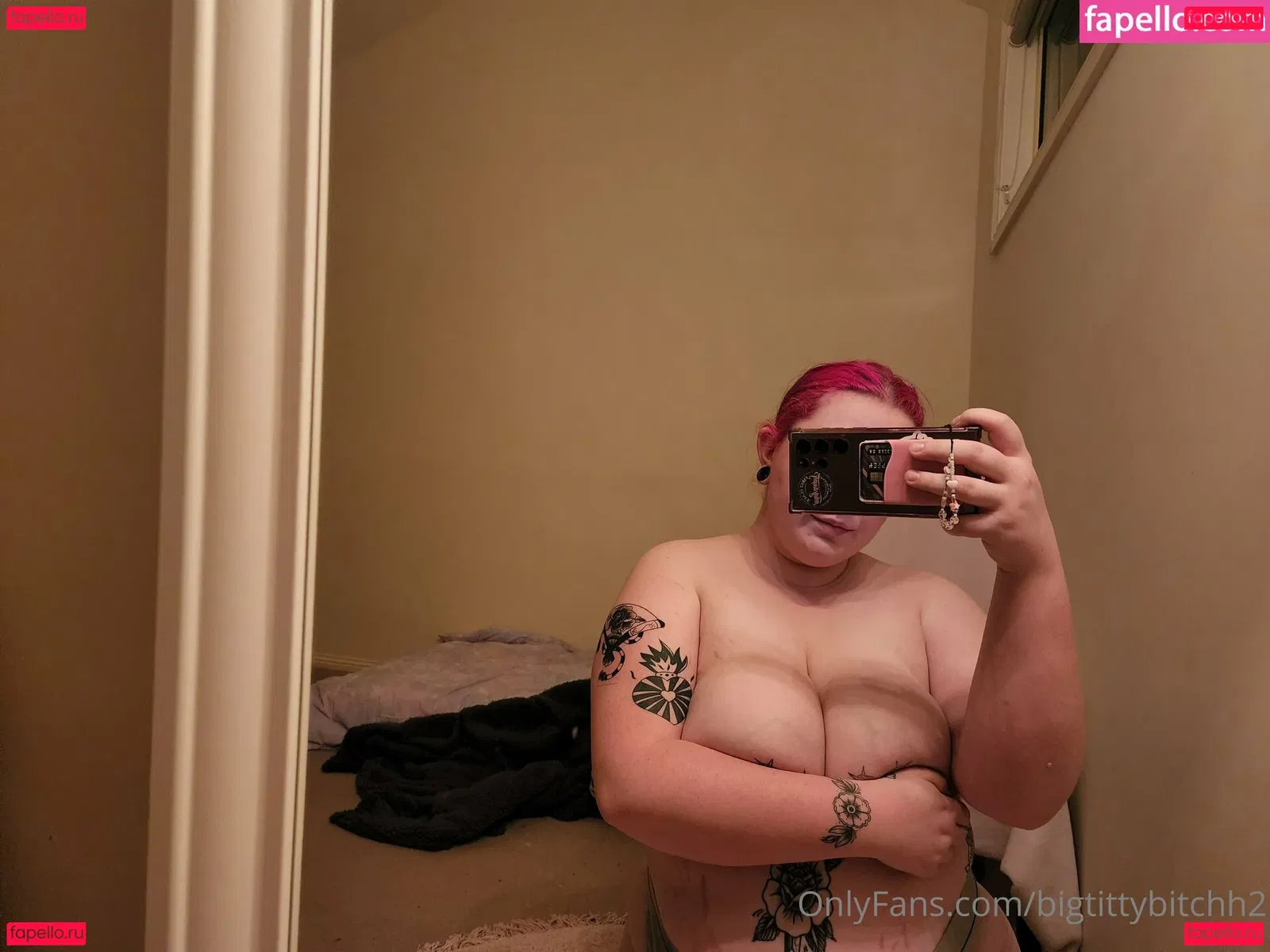 bigtittybitchh2 Onlyfans Photo Gallery 
