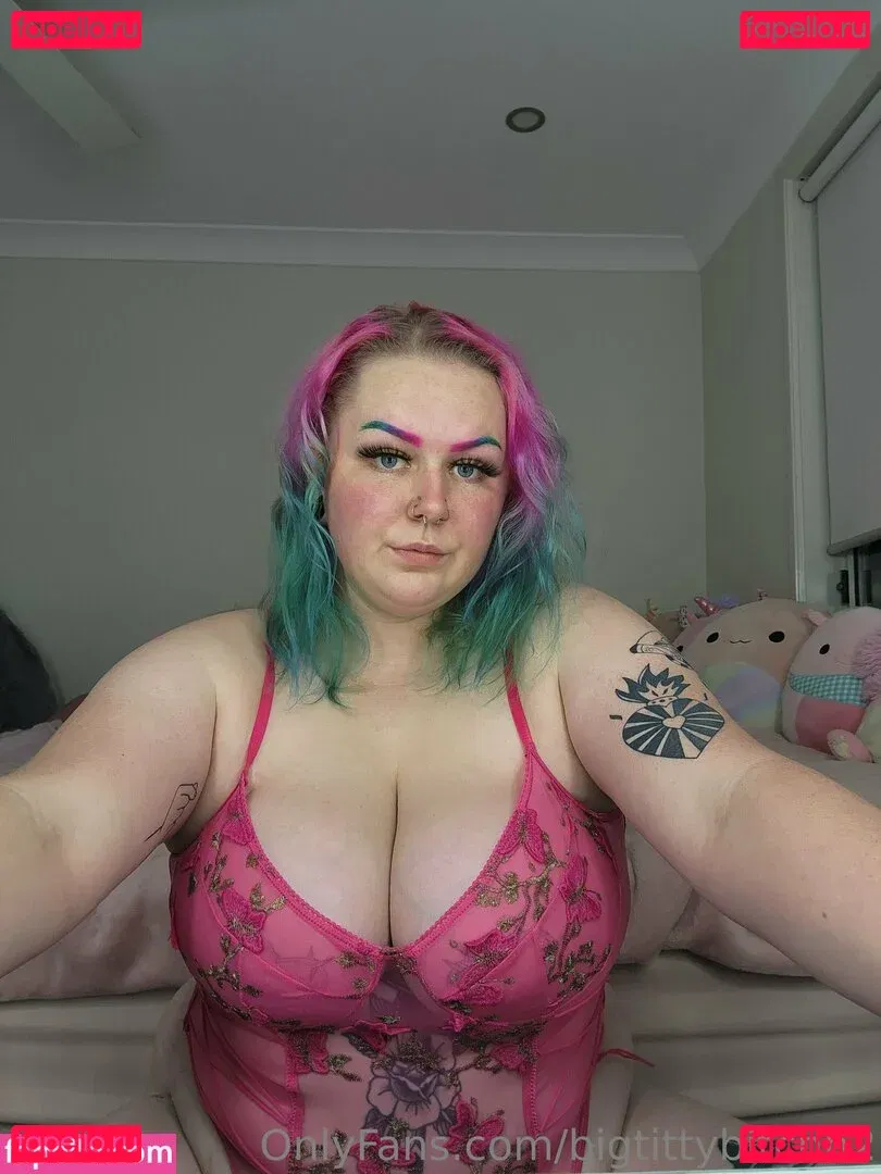 bigtittybitchh2 Onlyfans Photo Gallery 
