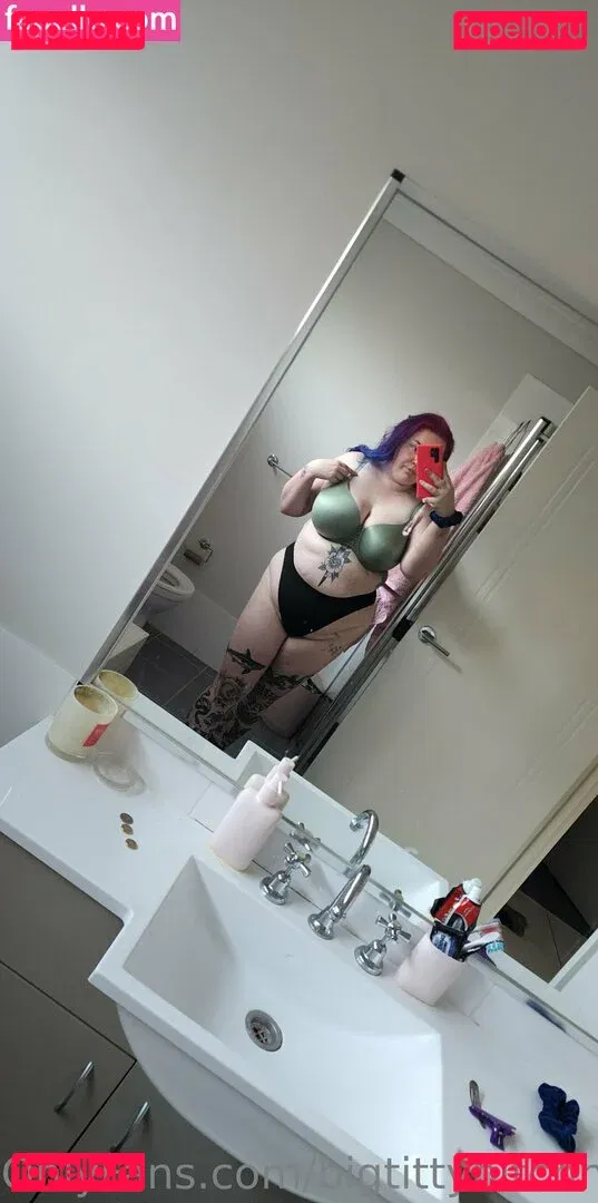 bigtittybitchh2 Onlyfans Photo Gallery 