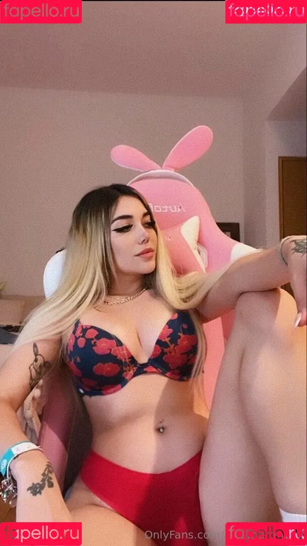 yolamartinezv Onlyfans Photo Gallery 