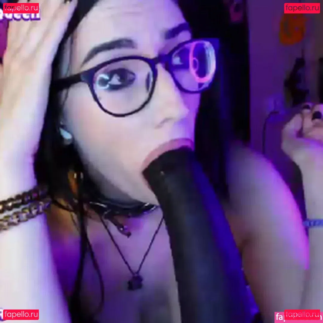 Lsqueen Onlyfans Photo Gallery 