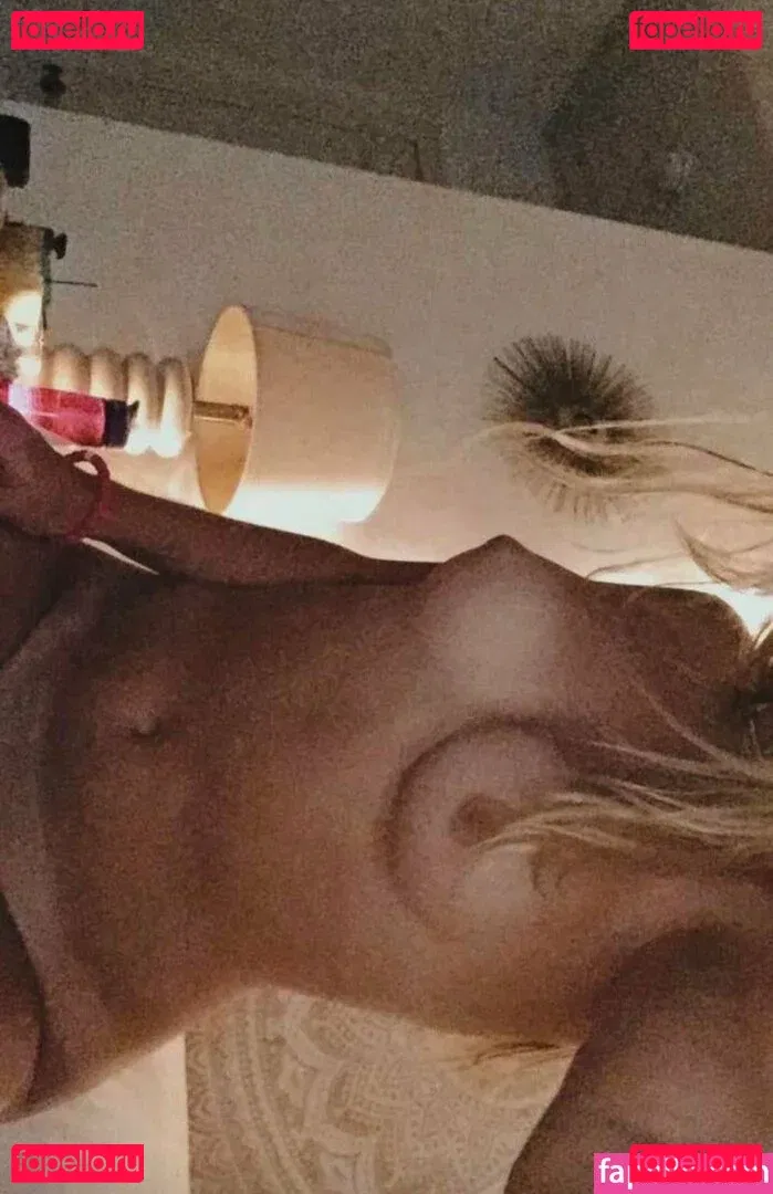 Useless-cum-bucket Onlyfans Photo Gallery 