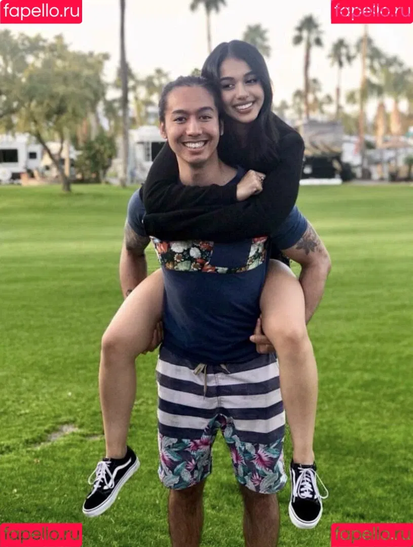 that1IGcouple Onlyfans Photo Gallery 