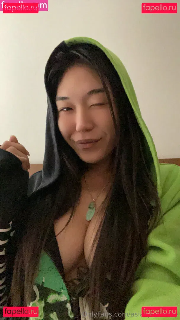 asianjapanese Onlyfans Photo Gallery 