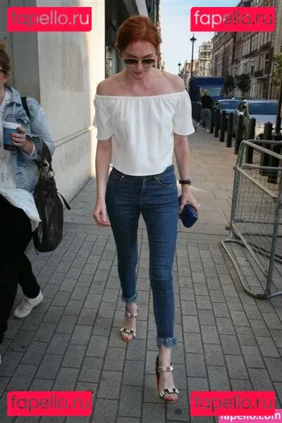 Eleanor Tomlinson Onlyfans Photo Gallery 