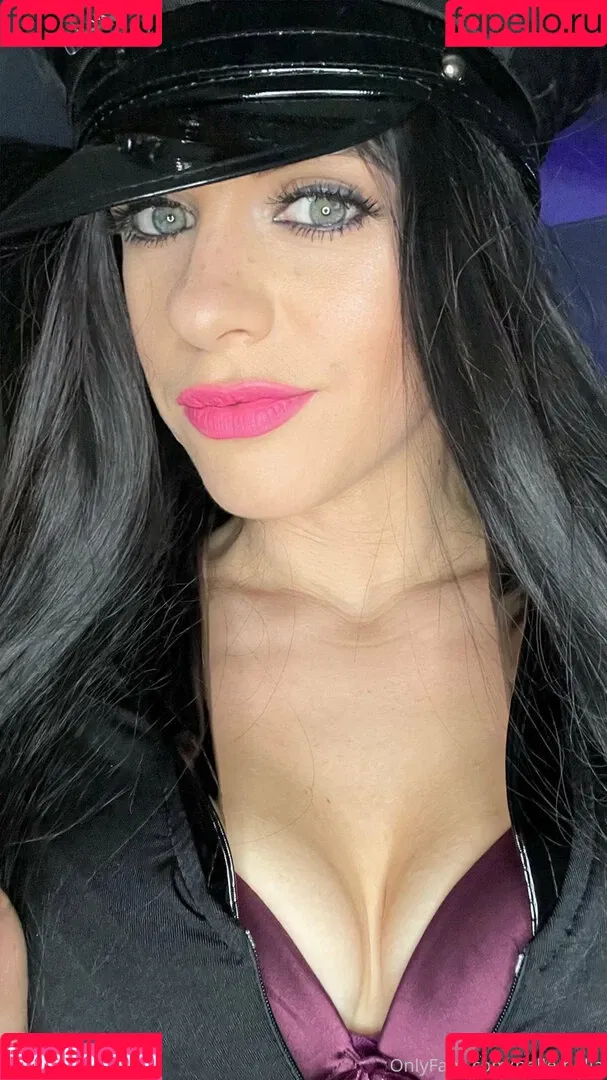 belle-hella Onlyfans Photo Gallery 