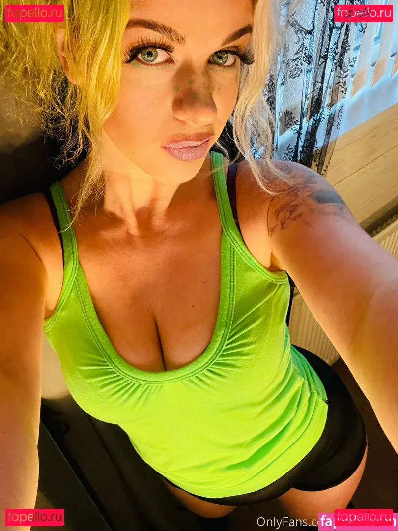 belle-hella Onlyfans Photo Gallery 