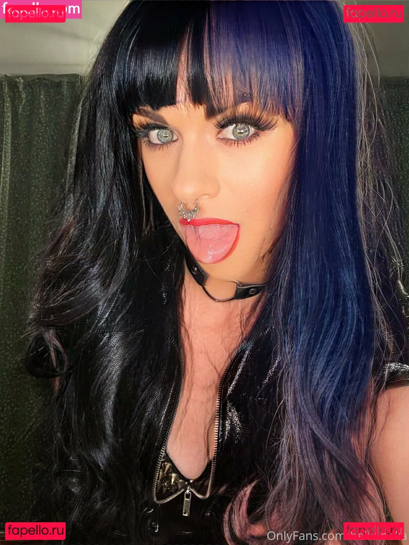 belle-hella Onlyfans Photo Gallery 