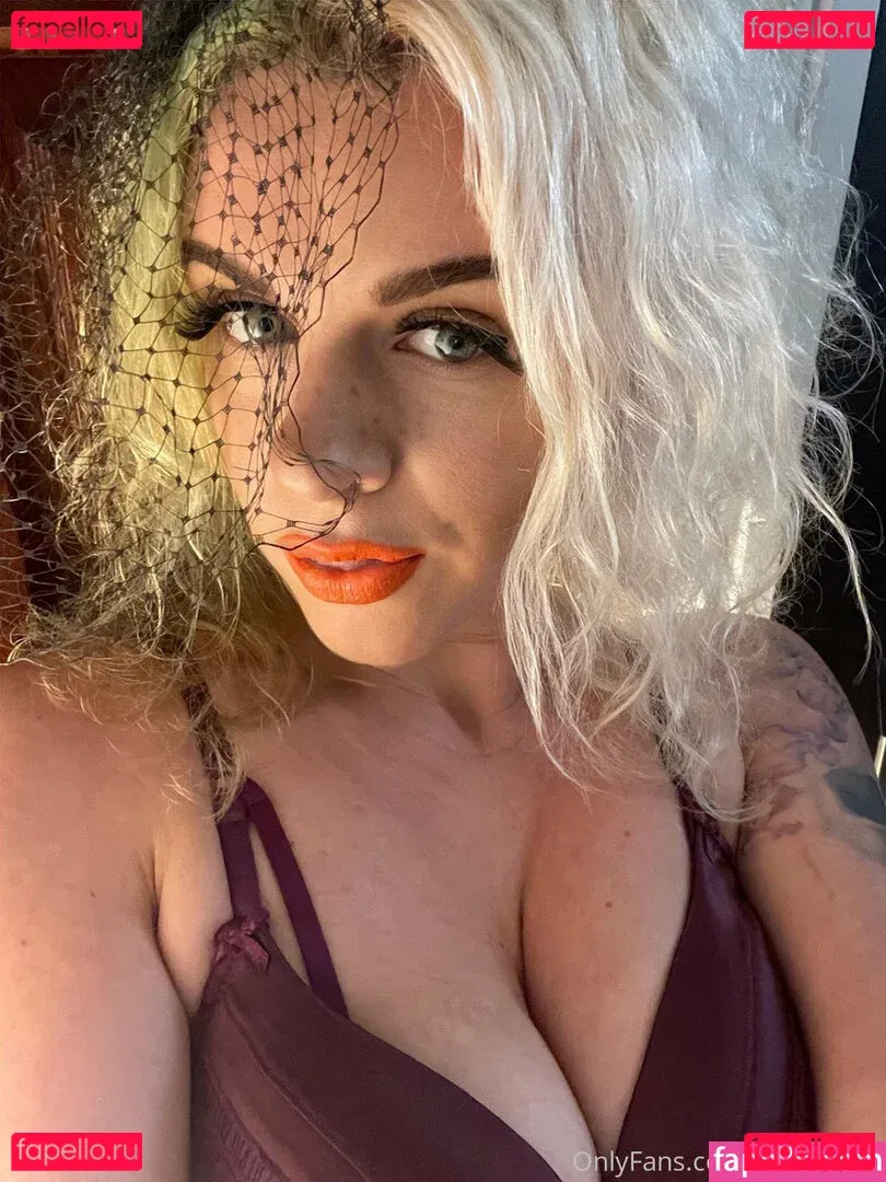 belle-hella Onlyfans Photo Gallery 