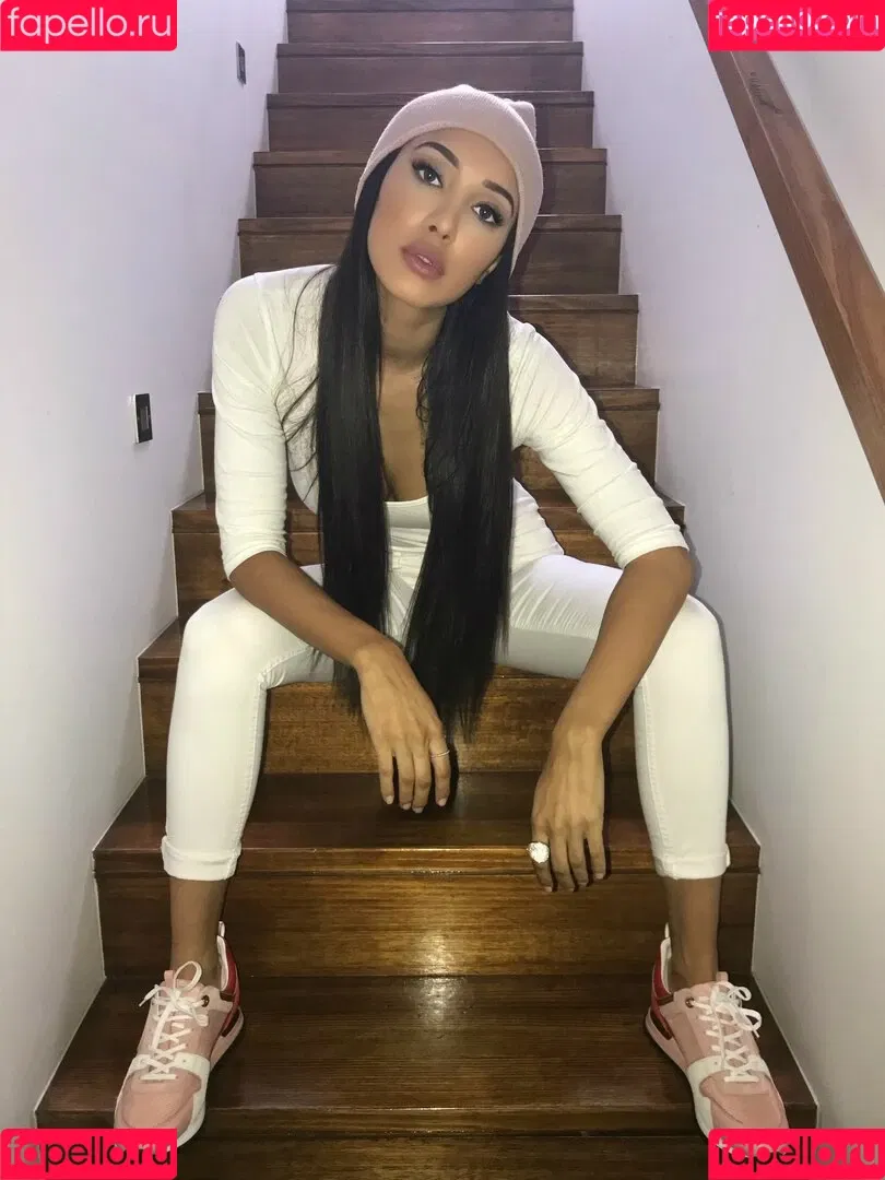 scarlet.vas Onlyfans Photo Gallery 