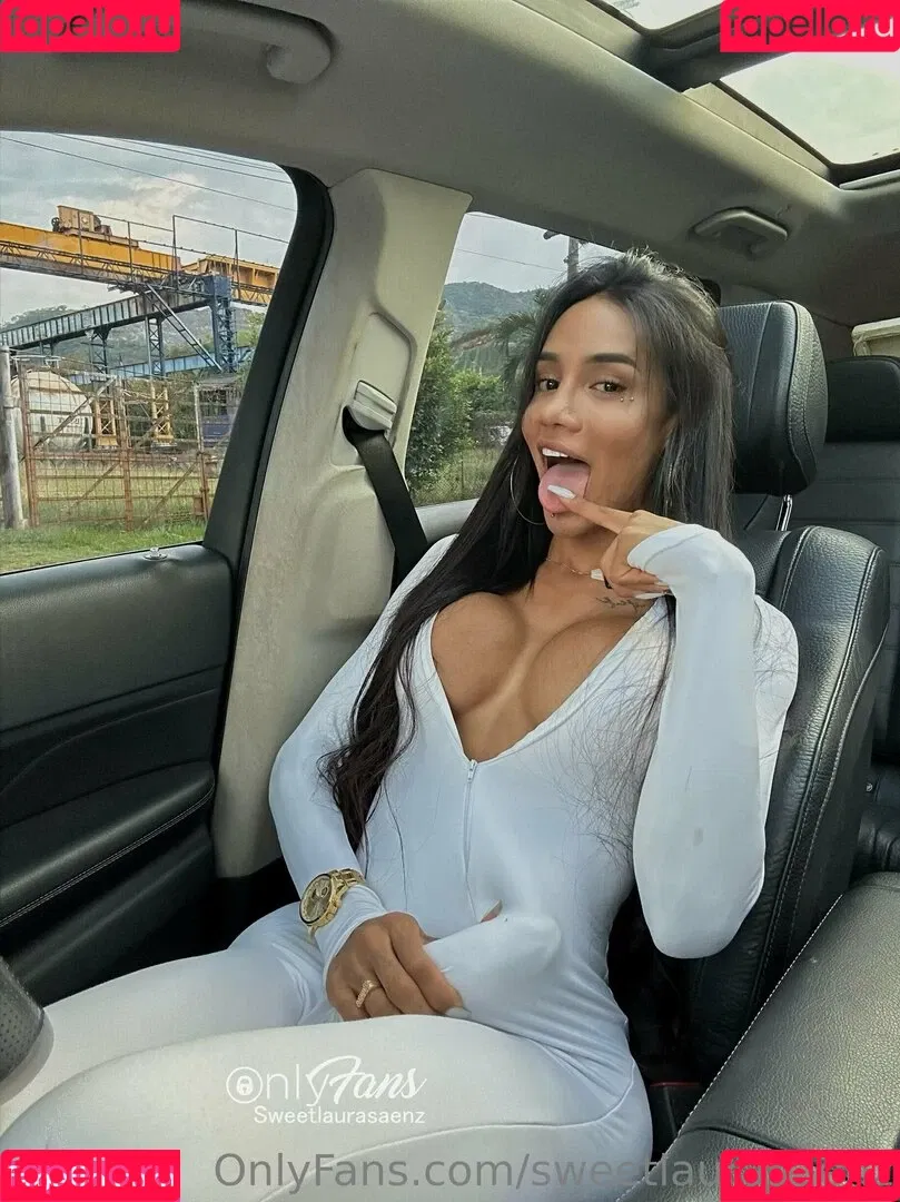 sweetlaurasaenz Onlyfans Photo Gallery 
