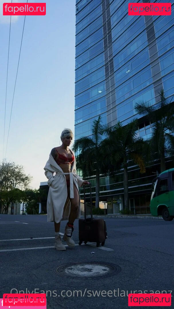 sweetlaurasaenz Onlyfans Photo Gallery 