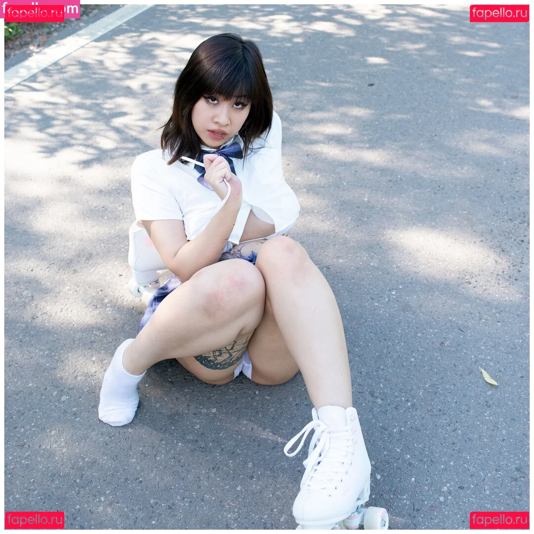 karandashiha Onlyfans Photo Gallery 