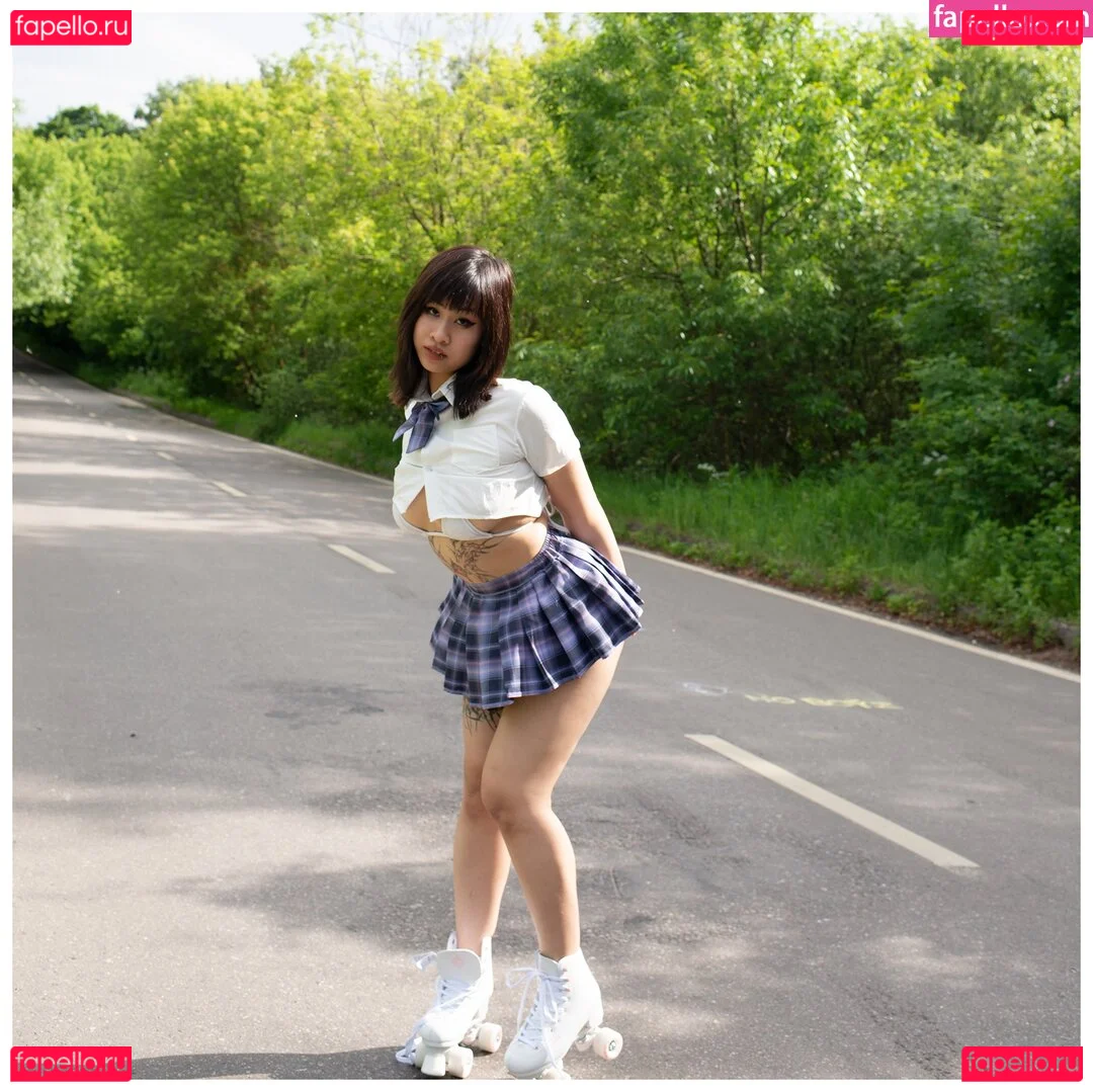 karandashiha Onlyfans Photo Gallery 