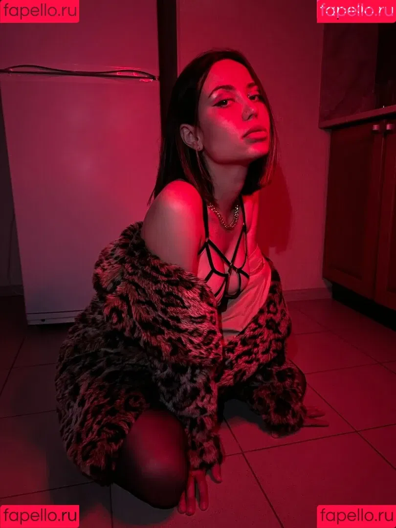 emelevskaya Onlyfans Photo Gallery 