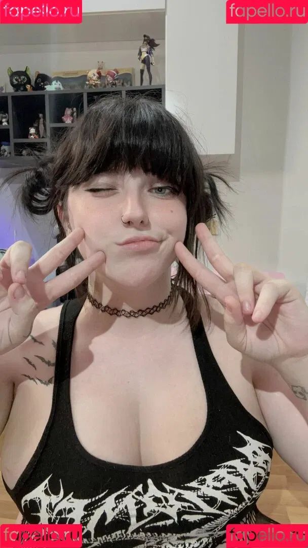 kuroishi Onlyfans Photo Gallery 